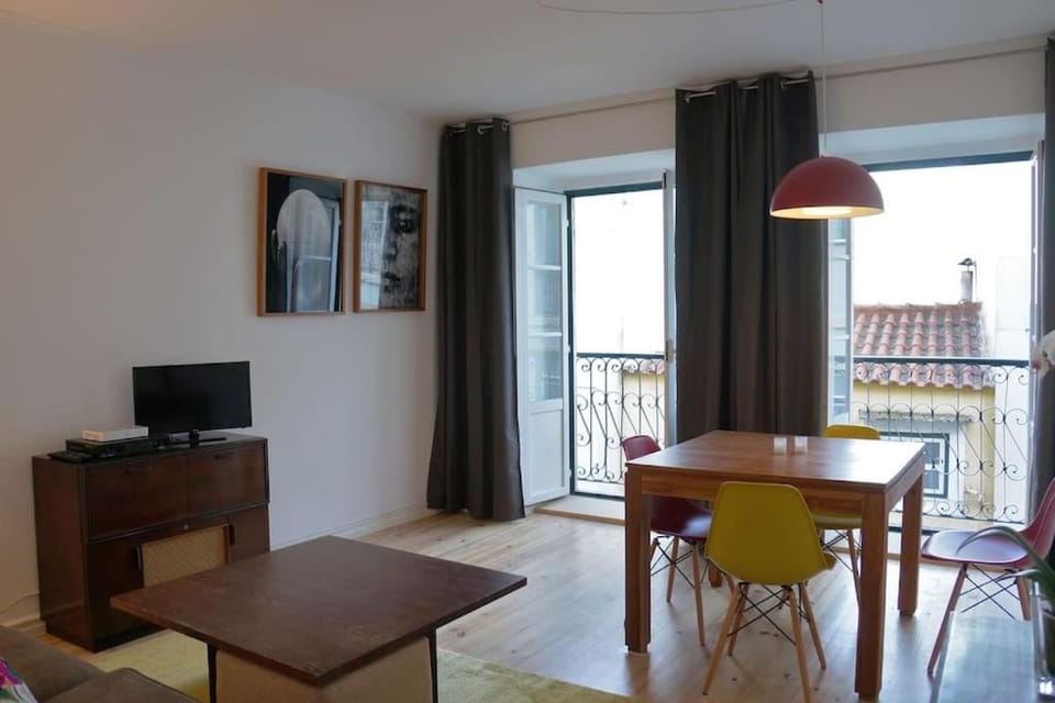 TV and multimedia, Balcony/Terrace, Living room, Seating area