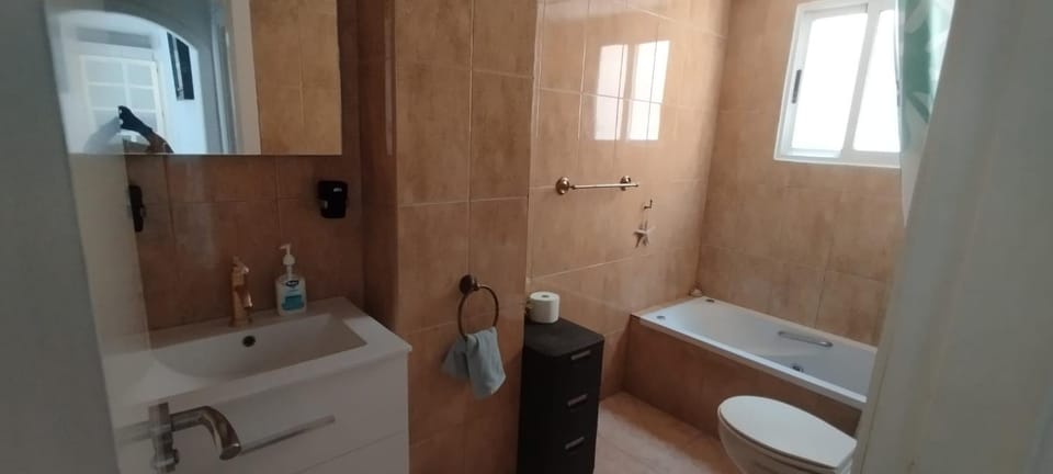 Duquesa Beach Apartment in Torrevieja
