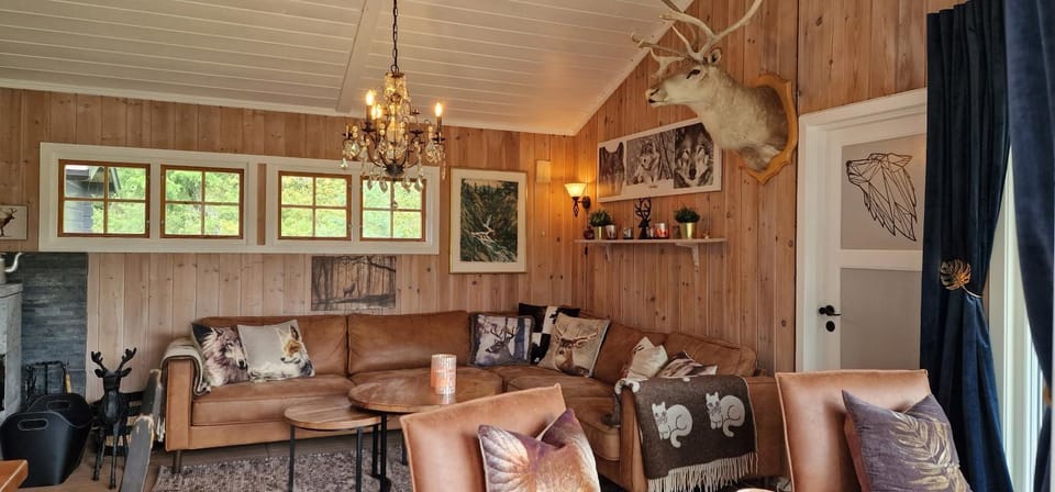 Living room, Seating area