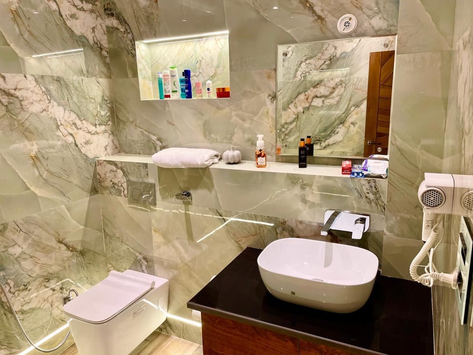 Toilet, Bathroom