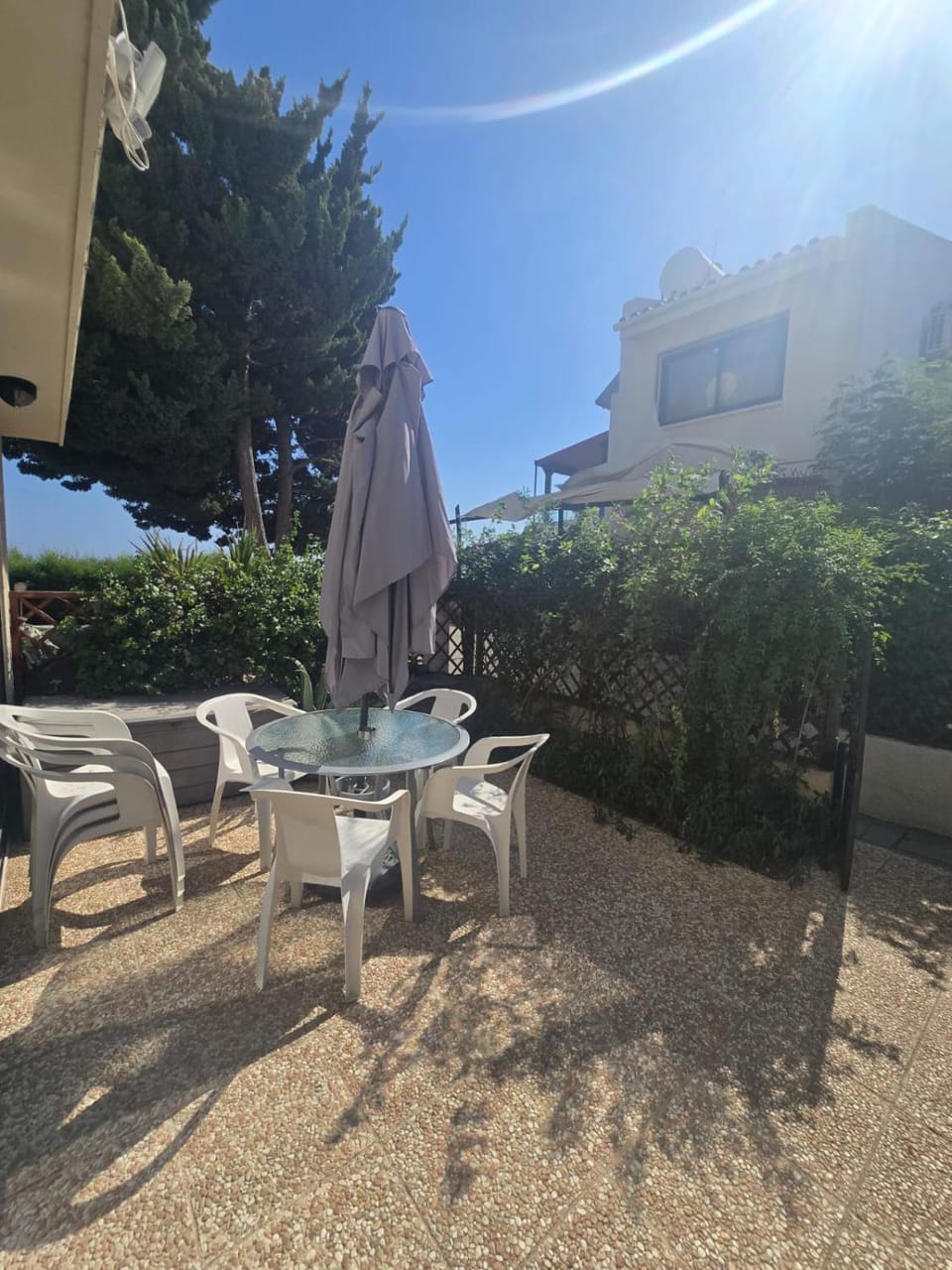 Property building, Patio, Day, View (from property/room), Balcony/Terrace, Dining area