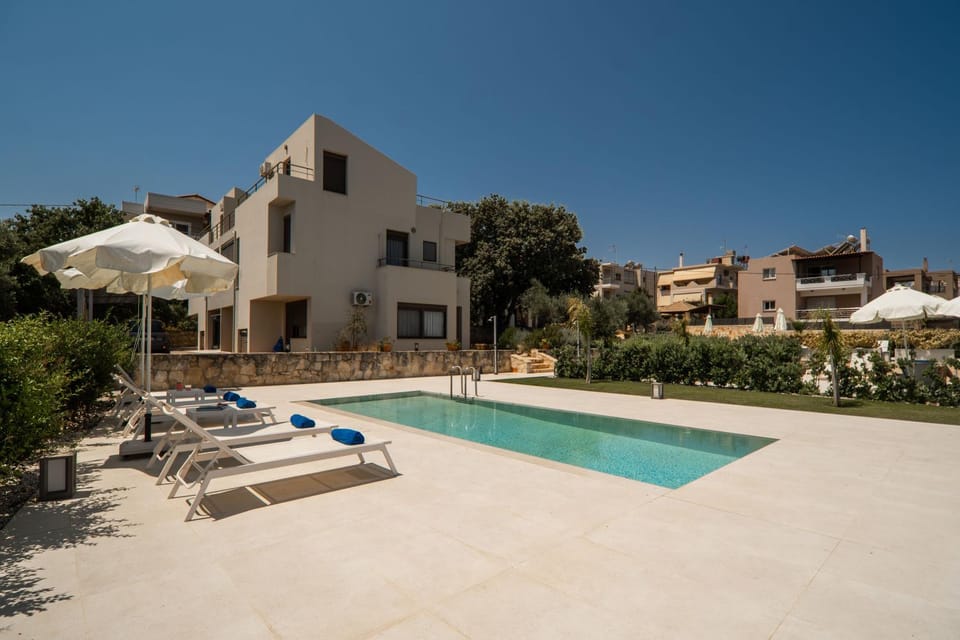 Property building, Swimming pool