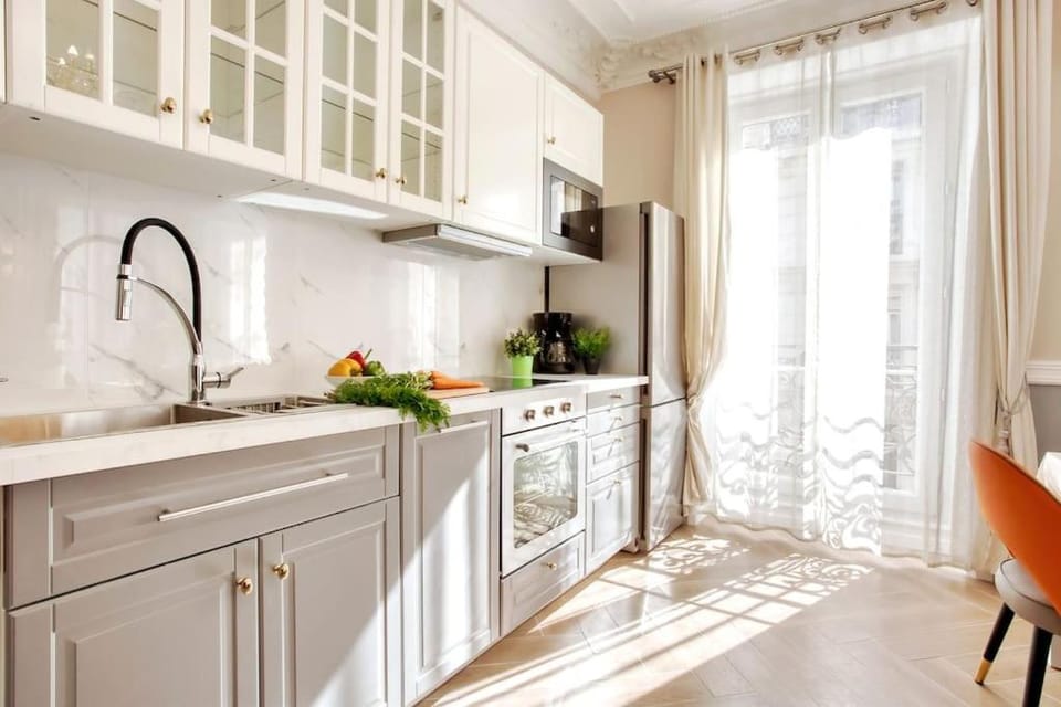 Kitchen or kitchenette, Dining area, dishwasher, minibar, pet friendly, stove