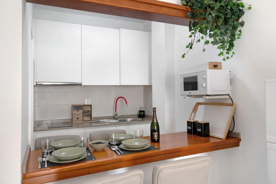 Kitchen or kitchenette, Living room