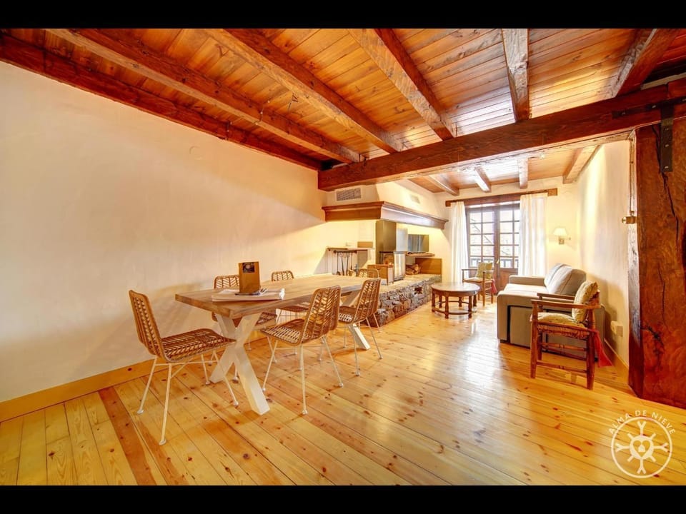 CASA PINS de Alma de Nieve House in Baqueira