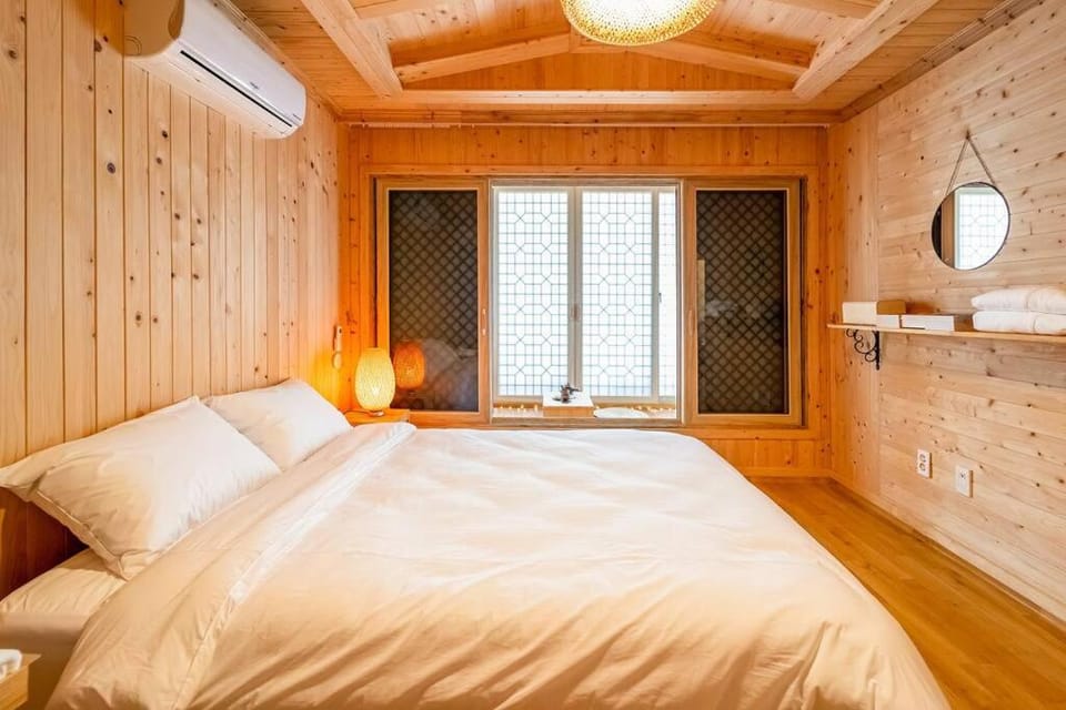 Ellon Hanok Pension House in South Korea