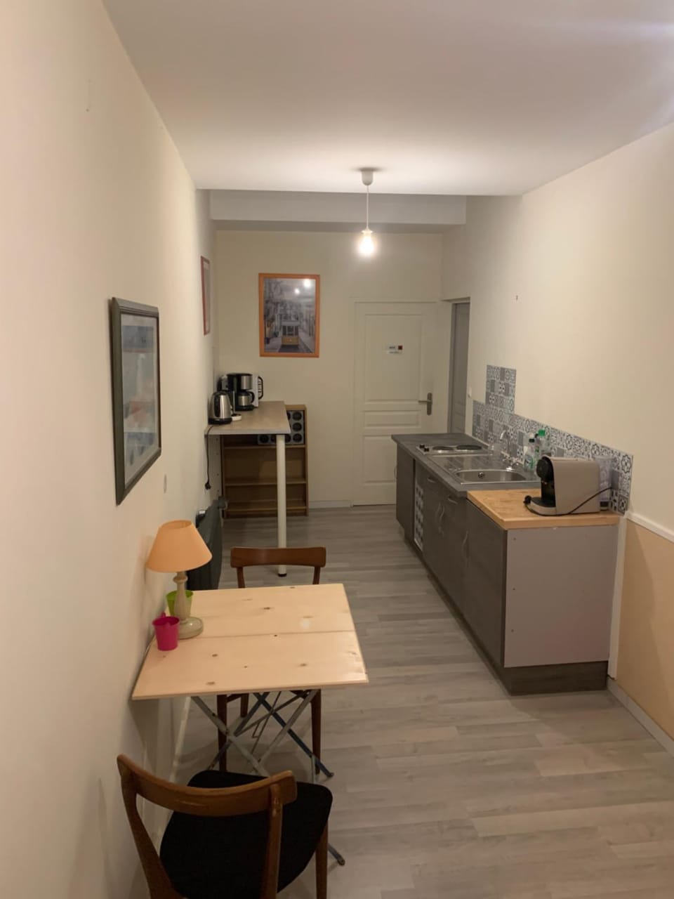 Kitchen or kitchenette