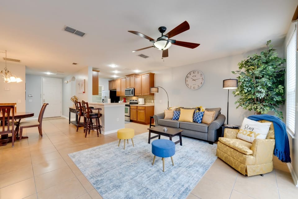 15 Mi to Disney: Kissimmee Townhome w/ Patio House in Kissimmee