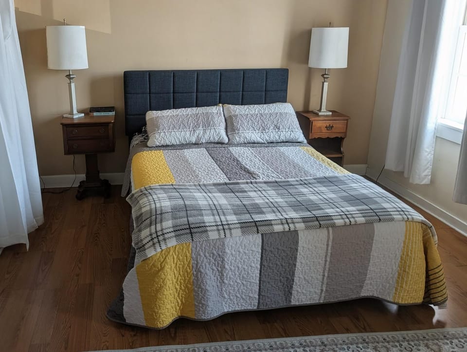 2 bed, 1 bath riverfront loft Apartment in Salisbury