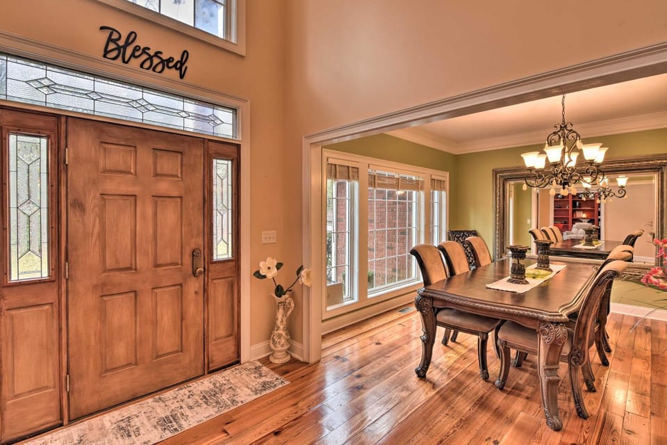 Pool, Grill + Patio: Spacious Statesboro Estate! House in South Carolina