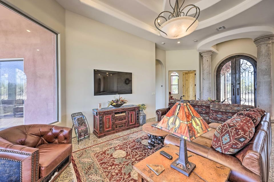 Backyard Oasis! Mtn-View Family Gem in Scottsdale Villa in Scottsdale