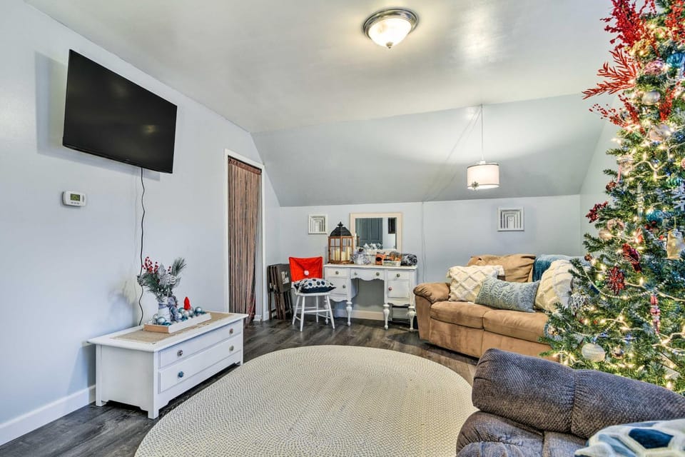 14 Mi to Frankenmuth: Apt on 3 Acres in Clio! Apartment in Michigan