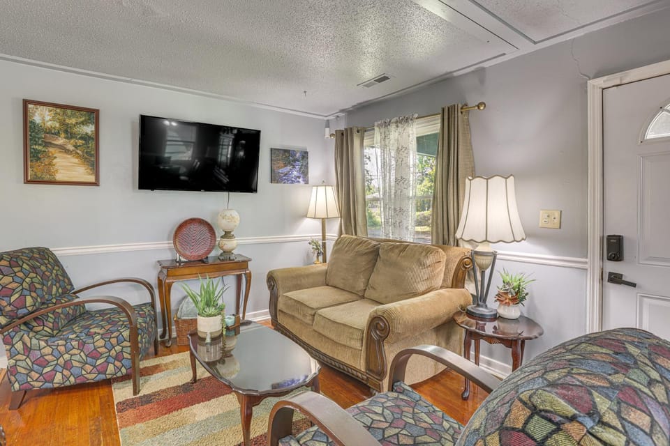 3 Mi to Downtown: Family-Friendly Birmingham Home House in Homewood