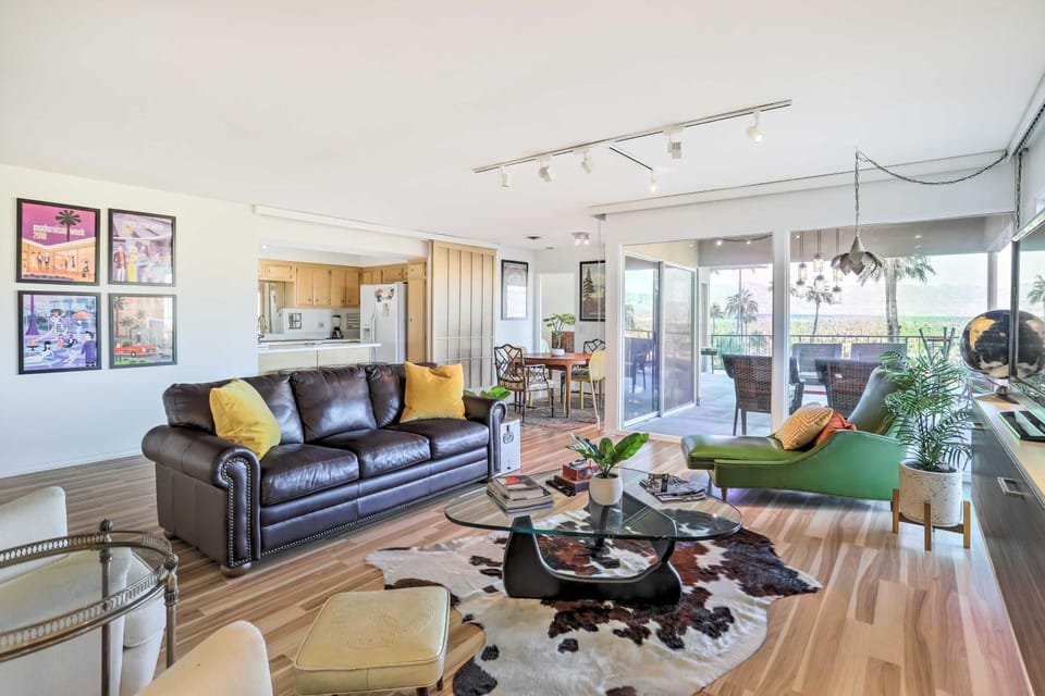 Mtn-View Balcony + Pool Access: Palm Springs Gem House in Palm Springs