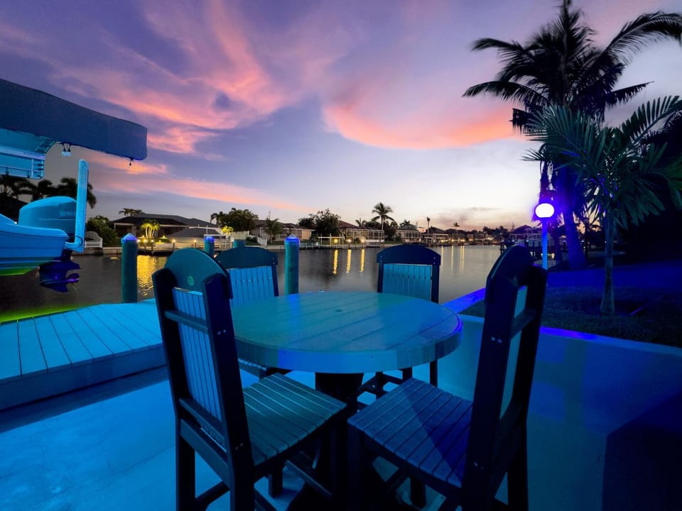Villa Chillax N' Waterways - Cape Coral - Roelens Vacations House in Cape Coral