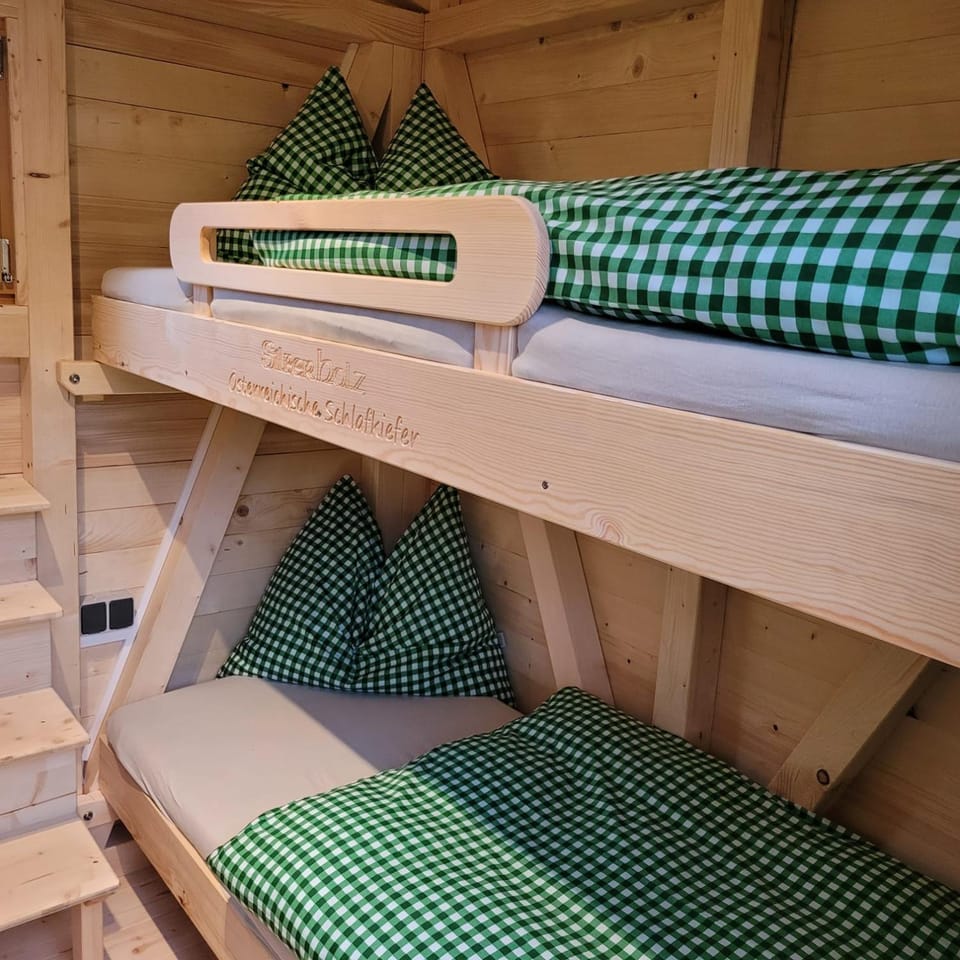 bunk bed