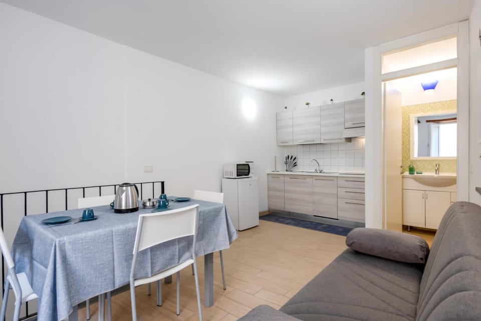 Kitchen or kitchenette, Living room, Dining area
