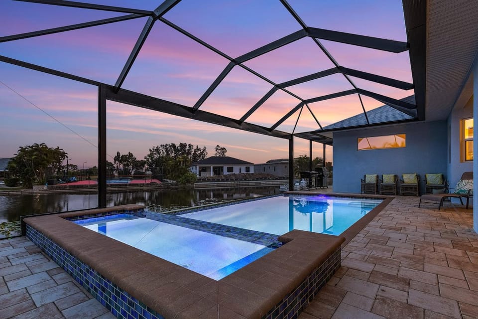 Villa Siren Calling - Cape Coral - Roelens Vacations House in Cape Coral