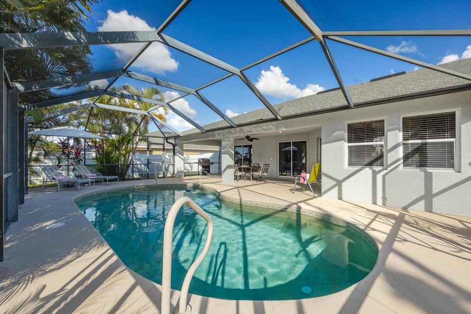 Villa Bella Sage - Cape Coral - Roelens Vacations House in Cape Coral