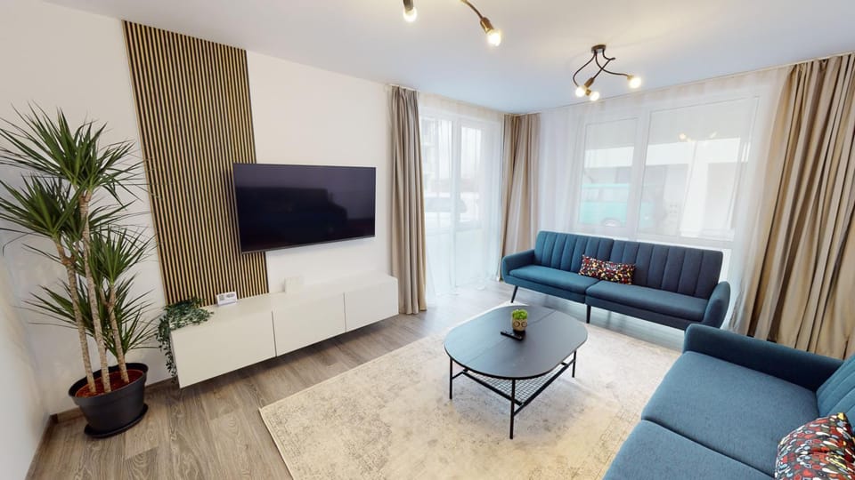 Communal lounge/ TV room, TV and multimedia, Living room, Seating area, Evening entertainment