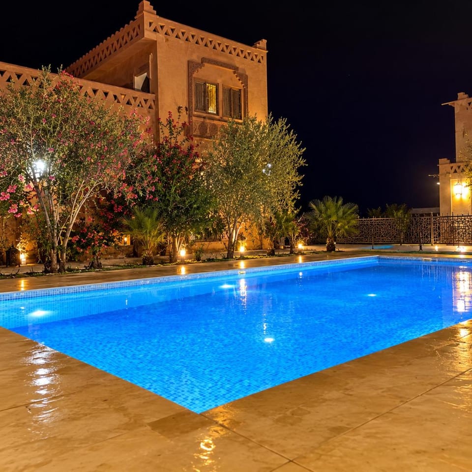 Property building, Swimming pool