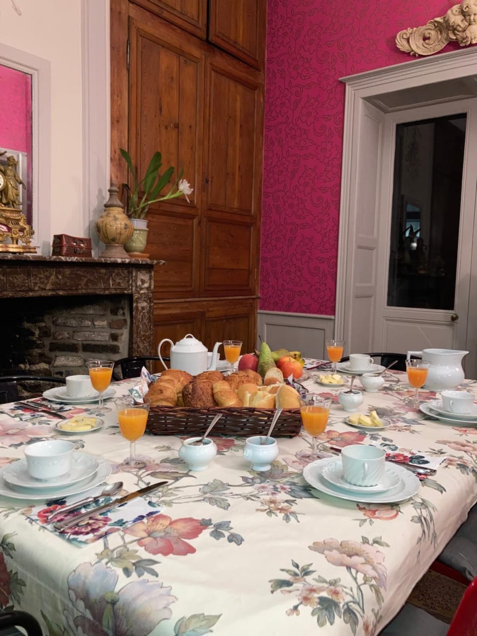 Breakfast, Continental breakfast