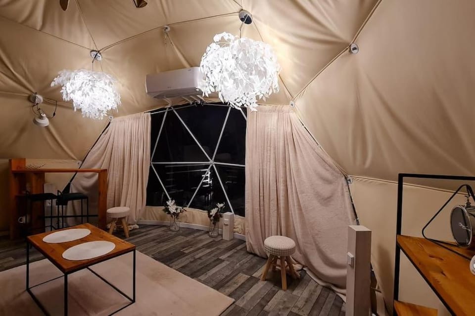 Hainglamp Luxury tent in Lower Silesian Voivodeship