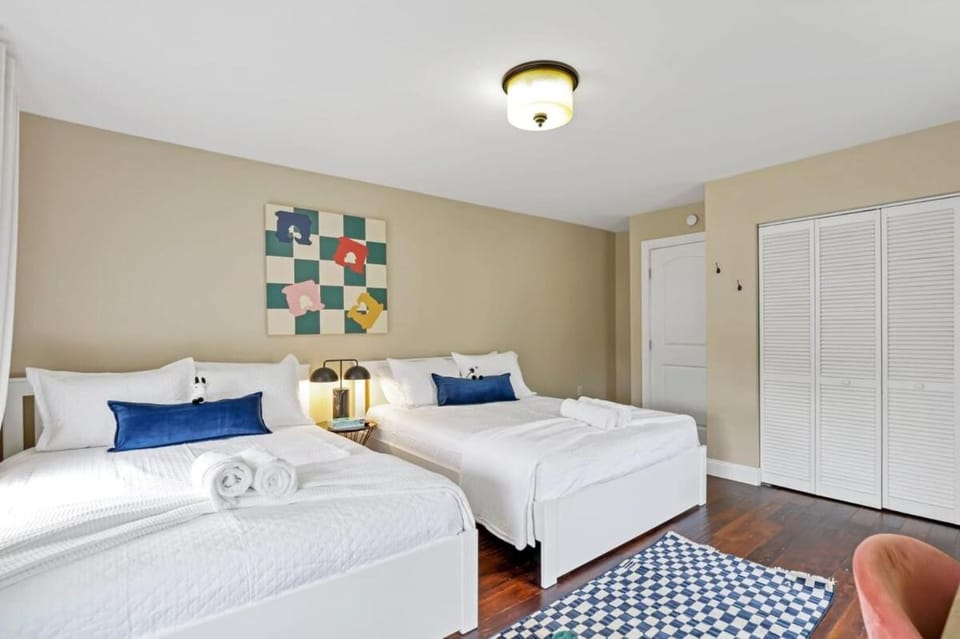 Housepitality - The Columbus Game House - 2 BR House in Ohio