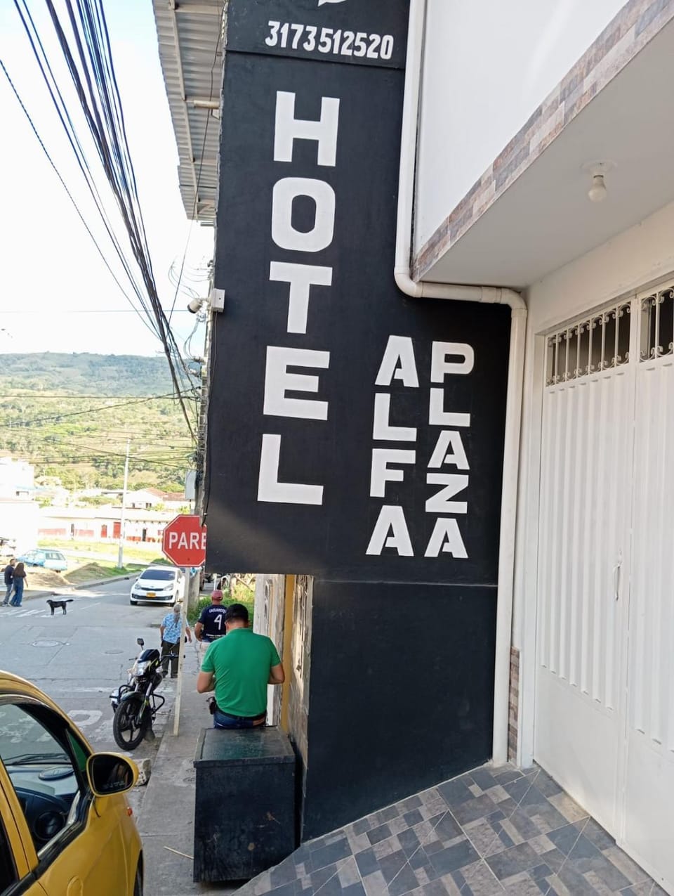 Hotel Oiba Alfa Plaza Hotel in Santander, Colombia
