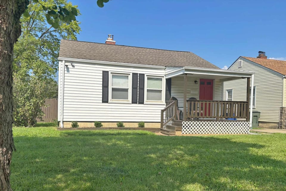 Housepitality- The Bungalow -2 BR House in Ohio