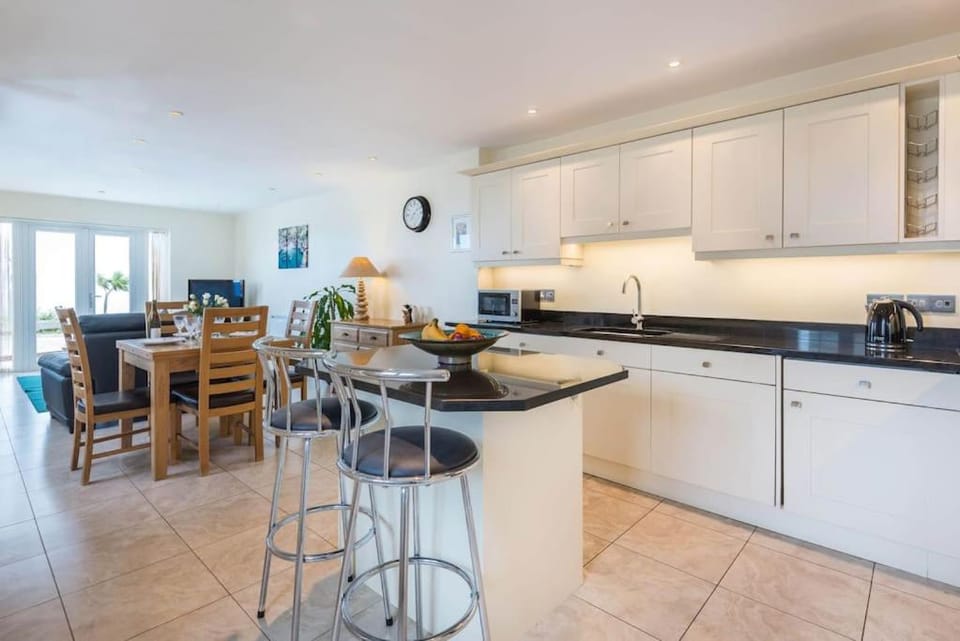 Sea Gem, Port Isaac Bay Holidays House in Port Isaac