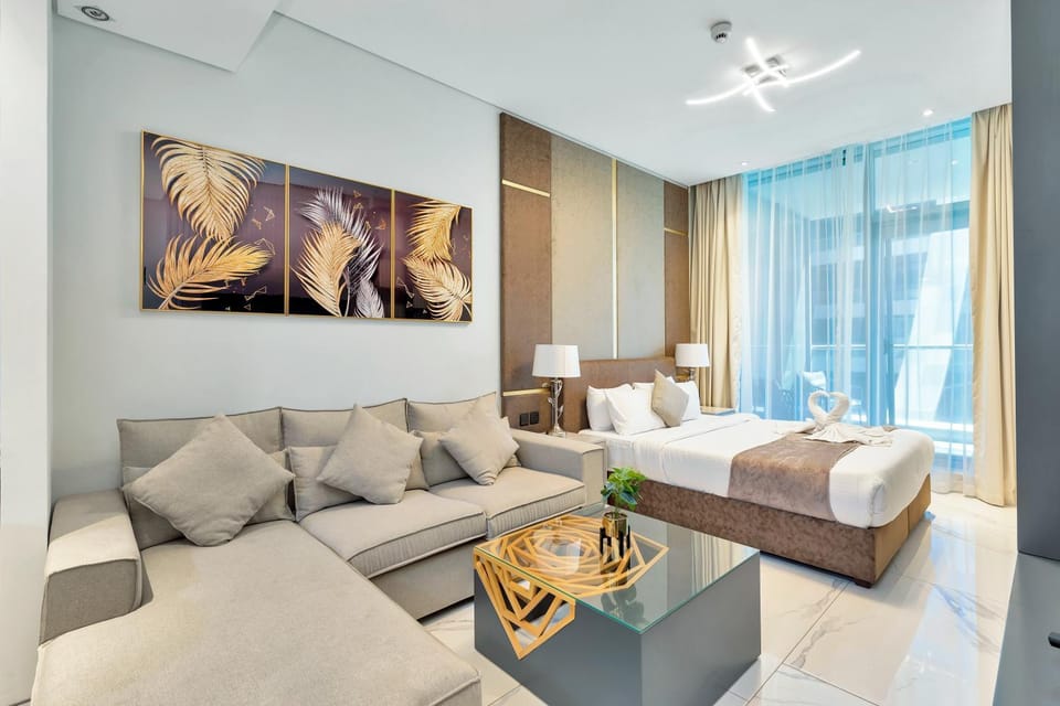 Bed, Living room, Photo of the whole room, Seating area, Bedroom