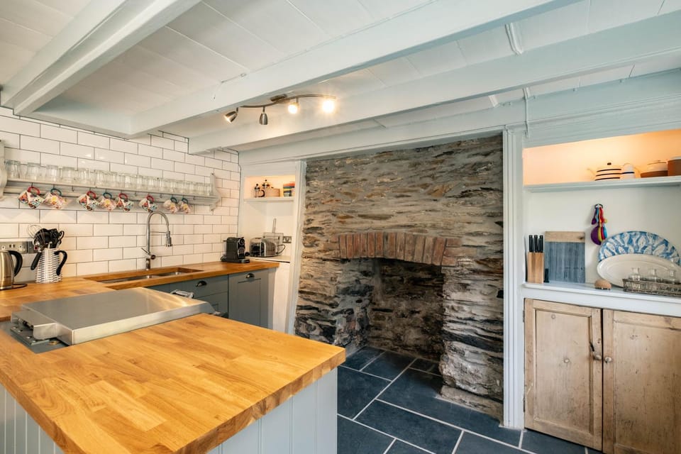 Windlass, Port Isaac Bay Holidays House in Port Isaac