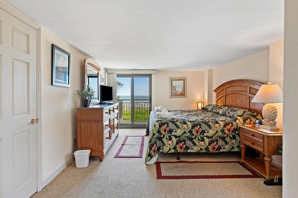 Ocean One 407 Villa in South Forest Beach