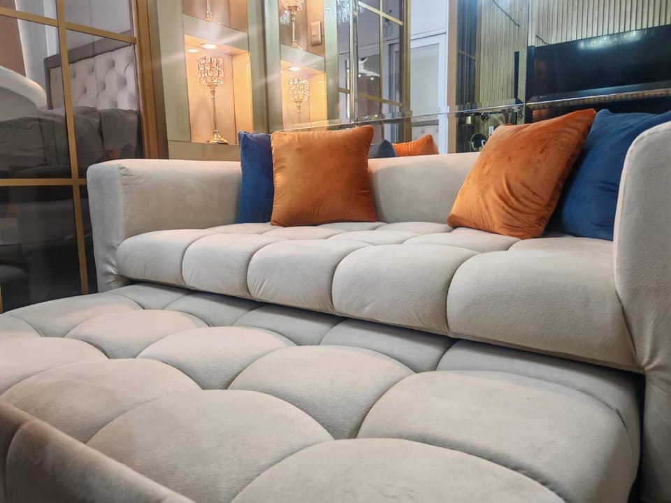 Deluxe Suites Razelles 2 at Shore 2 Residences Tower 1 Apartment hotel in Pasay
