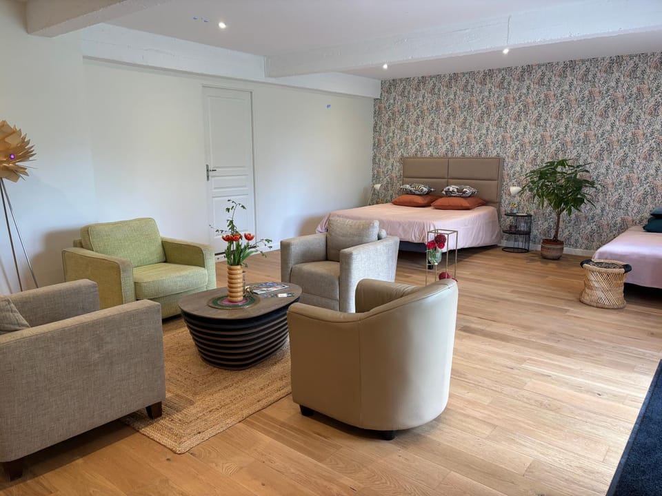 Chambre d'hotes et Table d'hotes Domaine de la terrasse SAS et Gite ANDA Montauban Bed and Breakfast in Occitanie