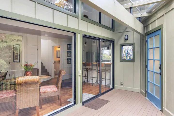 Hale Ho'okipa Villa in Volcano