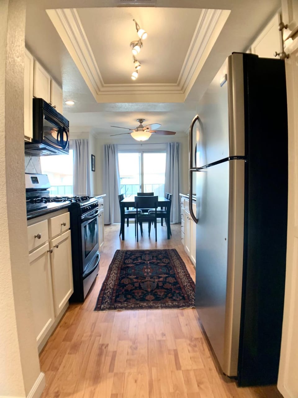 Sunrise Springs 1-Bedroom with Balcony & Pool Apartment in Palm Springs