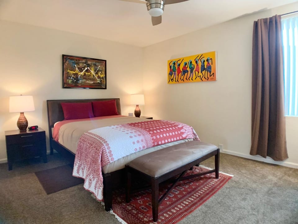 Sunrise Springs 1-Bedroom with Balcony & Pool Apartment in Palm Springs