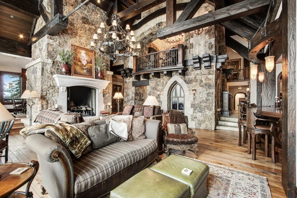 Daybreak Ridge Country House in Eagle County