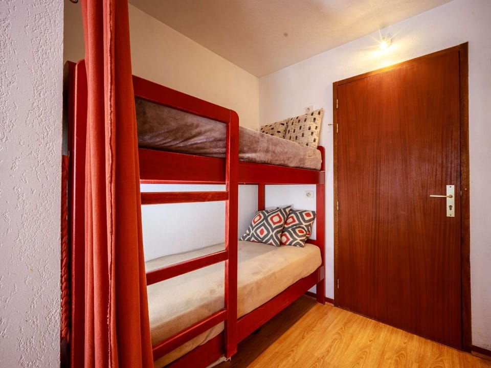 Studio chaleureux pour 4 pers. à Saint Lary avec balcon et parking - FR-1-296-453 Apartment in Saint-Lary-Soulan