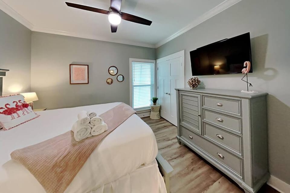 Sea La Vie- Beach-Pools-Trails-New Home- Monthly House in Alabama