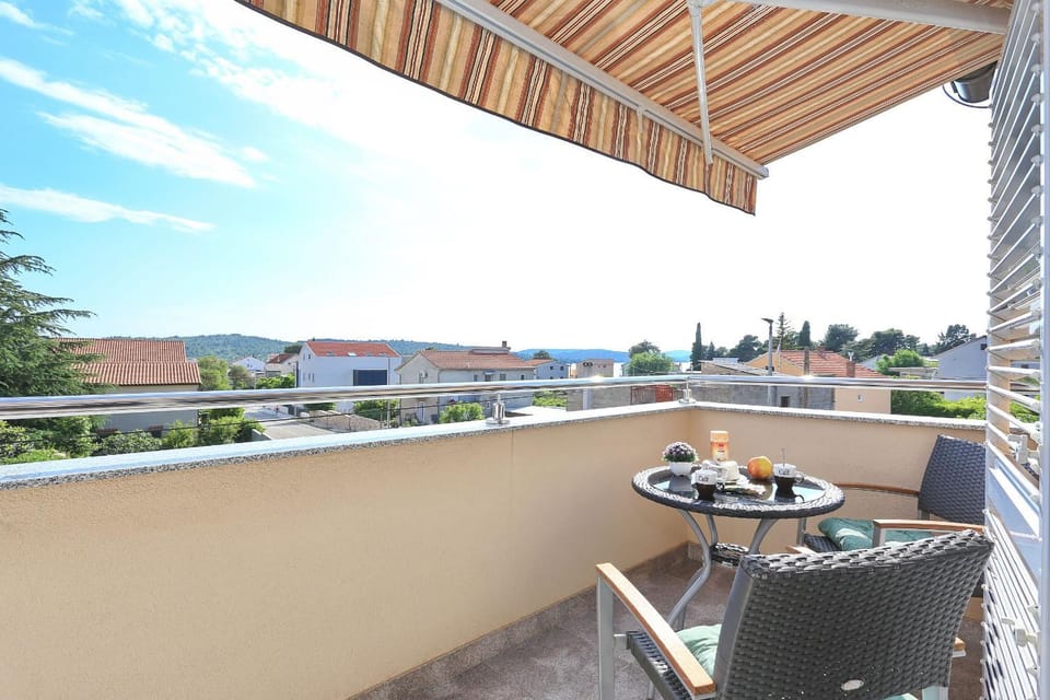 View (from property/room), Balcony/Terrace