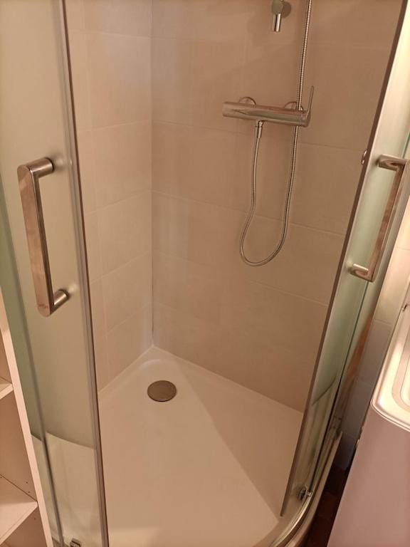 6 couchages, 100m plage, parking, clim, lave linge, lave vaisselle..... Apartment in Leucate