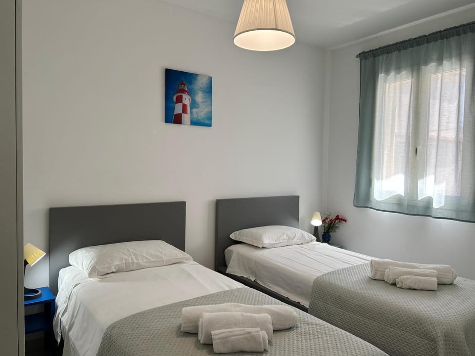 Sealands 50 meters from the sandy beach with wifi House in Avola