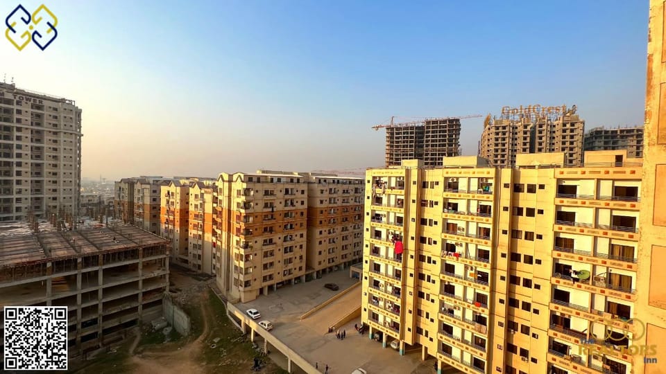 Property building, Neighbourhood, City view, Street view