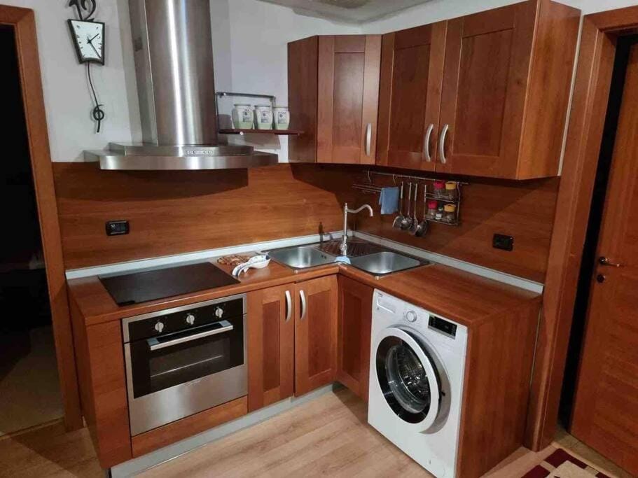 Wilson Square Apartment Apartment in Tirana