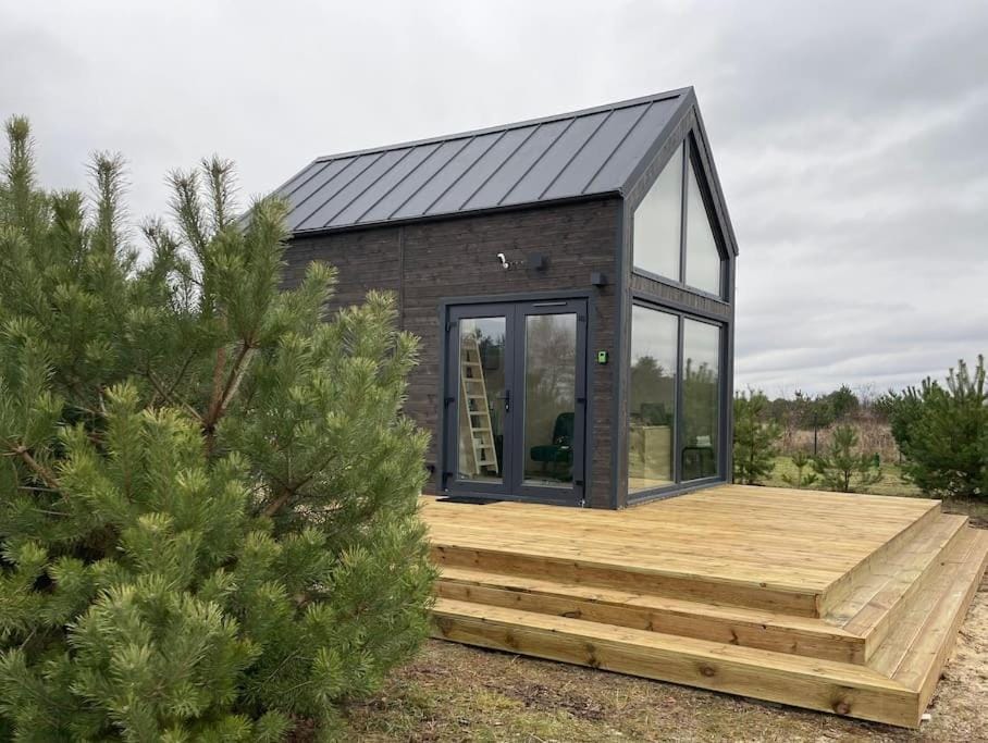 Property building, Day