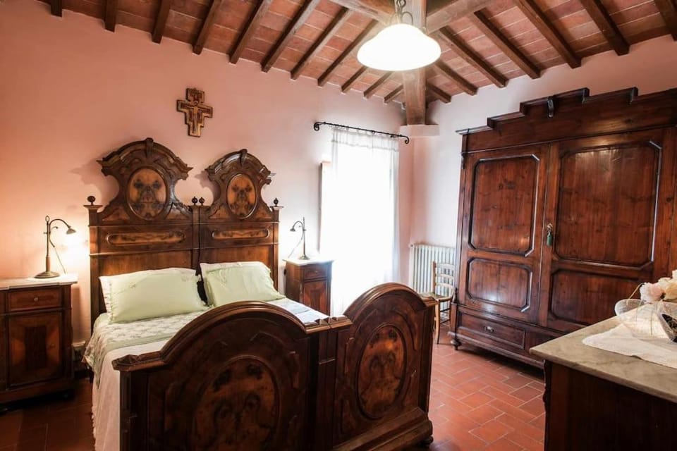 Appartamento in Agriturismo & Piscina panoramica Apartment in Tuscany