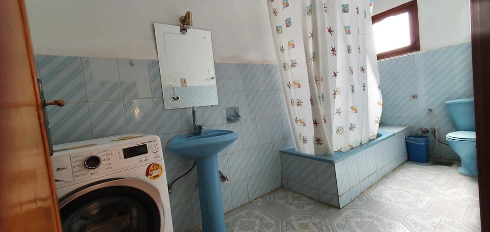 Bathroom, washing machine